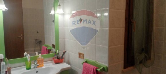 4 bedrooms Villa in Massa e Cozzile, Italy No. 270817 18