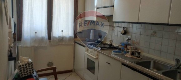 4 bedrooms Villa in Massa e Cozzile, Italy No. 270817 9