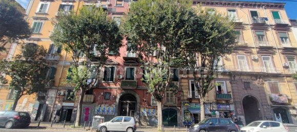 7 bedrooms Apartment in Naples, Italy No. 194780 2