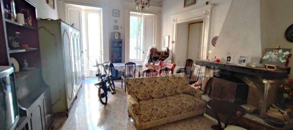 7 bedrooms Apartment in Naples, Italy No. 194780 10