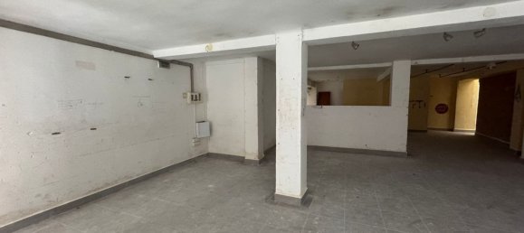 145m² Commercial property in Jaen, Spain No. 151475 3