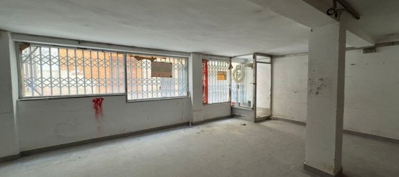 145m² Commercial property in Jaen, Spain No. 151475 2