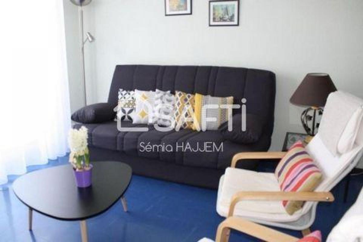 Studio in Miramas, France No. 5288