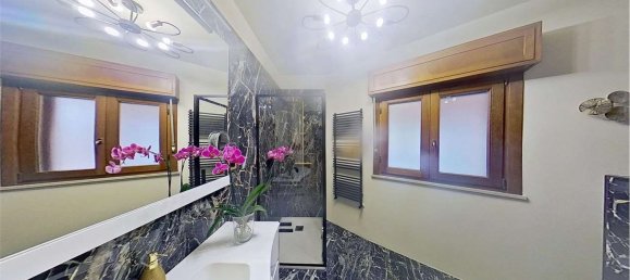 4 غرف نوم شقة في Pisa, Italy رقم 312101 21