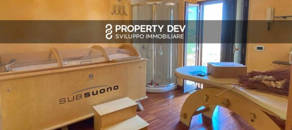 Коммерческая недвижимость с 1 комнатой в Минтурно, Италия № 263741 14