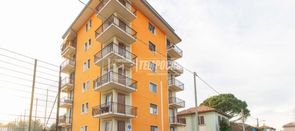 3 rooms Apartment in Castellanza, Italy No. 69886 37