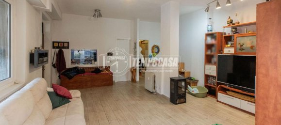3 rooms Apartment in Castellanza, Italy No. 69886 7
