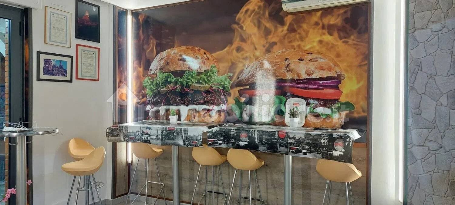 2 rooms Commercial property in Pescina, Italy No. 272165