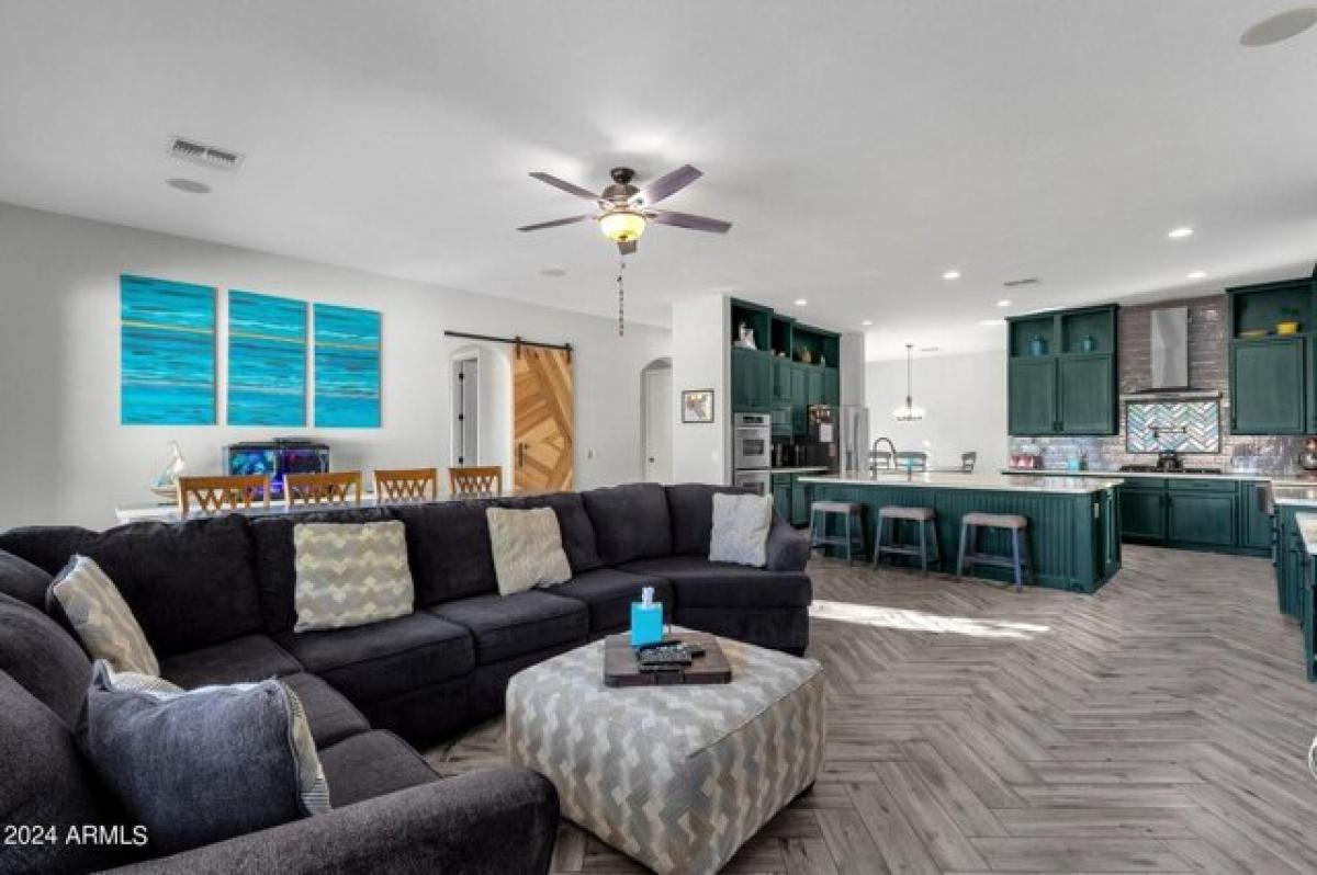 7 bedrooms House in Gilbert, USA No. 390741