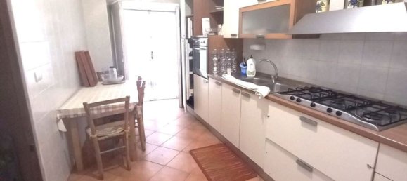 Apartamento de 3 habitaciónes en Maddaloni, Italy No. 263674 3
