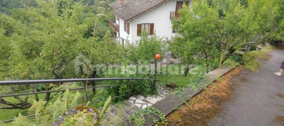 8 غرف نوم فيلا في Fontanigorda, Italy رقم 263110 4