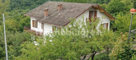 8 غرف نوم فيلا في Fontanigorda, Italy رقم 263110 5