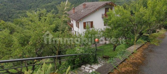 8 غرف نوم فيلا في Fontanigorda, Italy رقم 263110 6