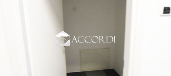 130m² Office in Vedelago, Italy No. 113581 6