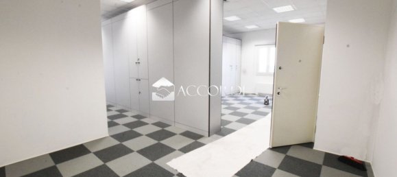 130m² Office in Vedelago, Italy No. 113581 4