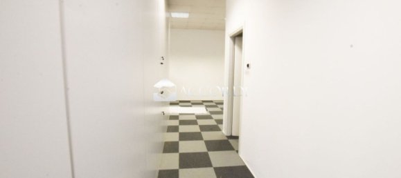 130m² Office in Vedelago, Italy No. 113581 5