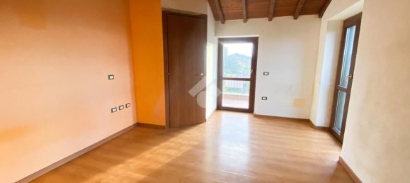 4 Schlafzimmer Haus in Vetralla, Italy, Nr. 379676 11