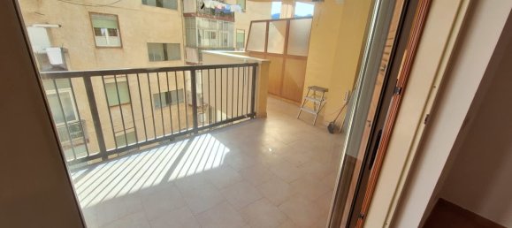 3 bedrooms Apartment in Messina, Italy No. 323033 6