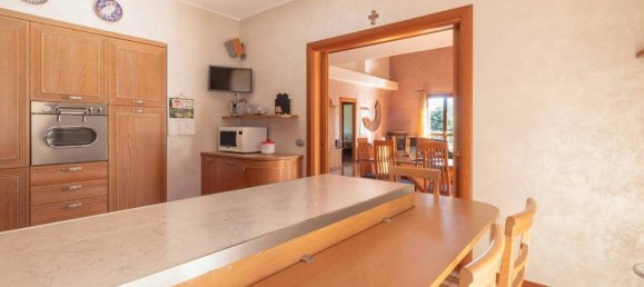 Villa de 8 divisões em Vimercate, Italy N.º 42642 42