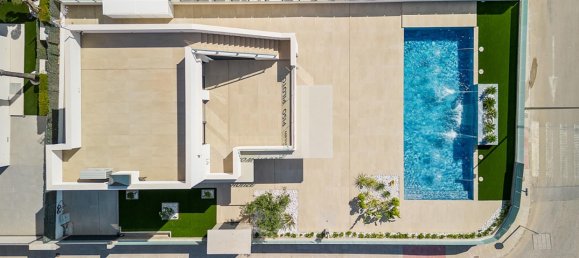 5 bedrooms Villa in Orihuela, Spain No. 16491 4