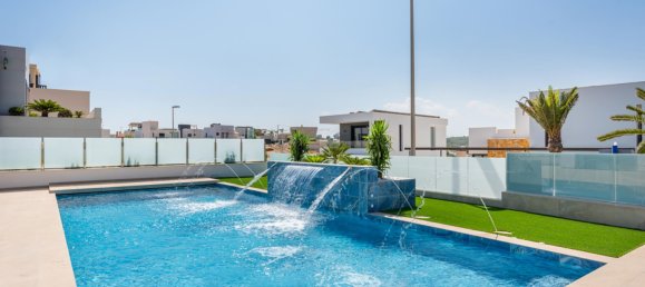 5 bedrooms Villa in Orihuela, Spain No. 16491 3