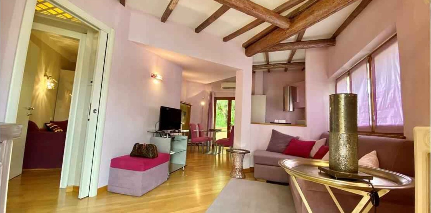 4 bedrooms Apartment in Forte dei Marmi, Italy No. 102348