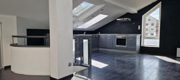 Dúplex de 2 dormitorios en Sarreguemines, France No. 261158 9