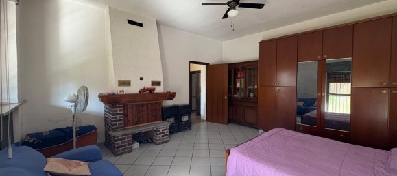 4 Schlafzimmer Villa in Mesero, Italy, Nr. 357847 5