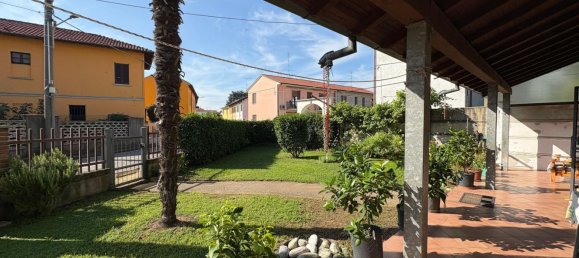 4 Schlafzimmer Villa in Mesero, Italy, Nr. 357847 12