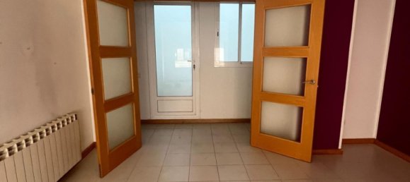 2 bedrooms Apartment in Terrassa, Spain No. 135553 4