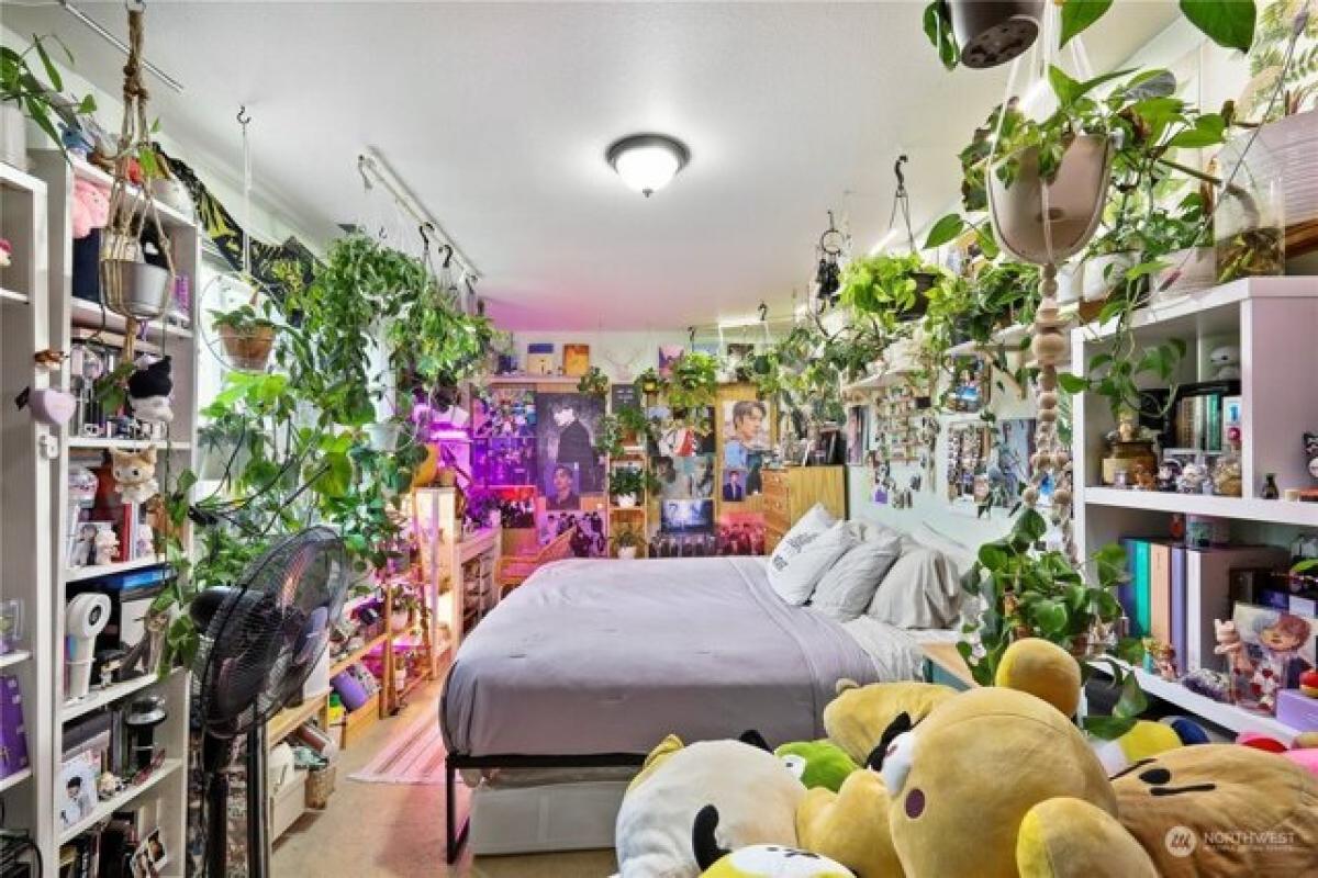 5 bedrooms House in Spanaway, USA No. 406425