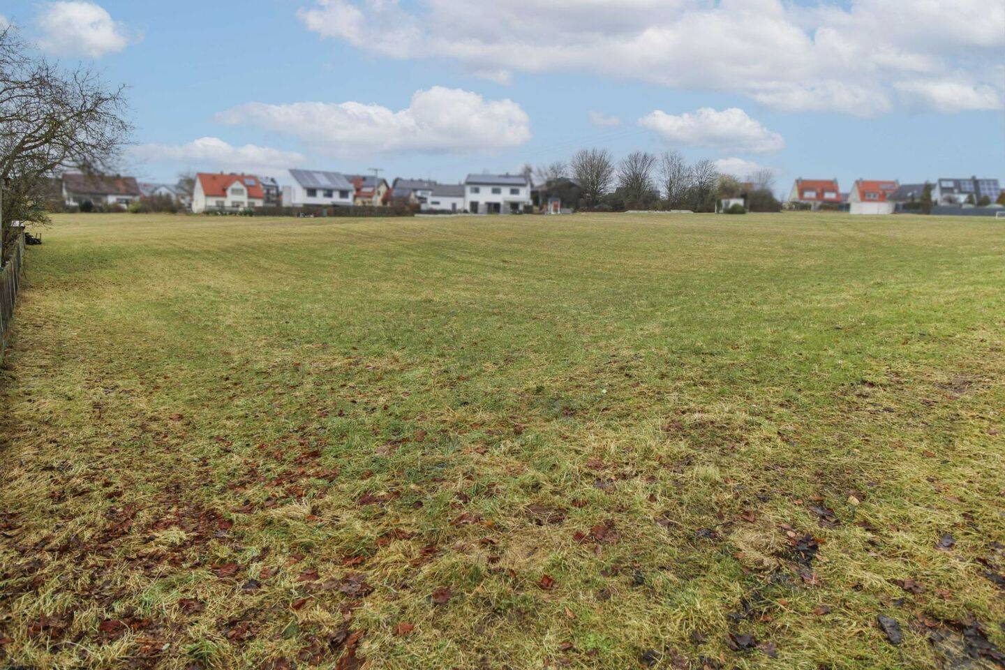  Land in Kelheim, Germany No. 332180