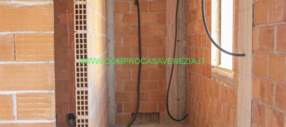 5 rooms Villa in Venice, Italy No. 5141 14