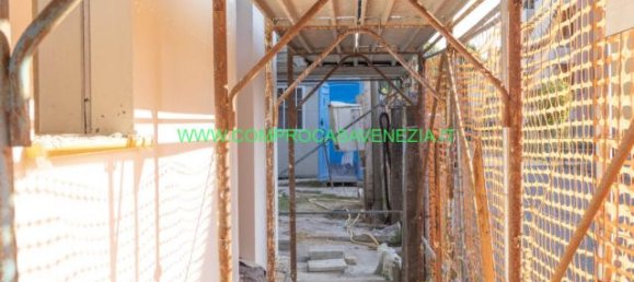 5 rooms Villa in Venice, Italy No. 5141 8