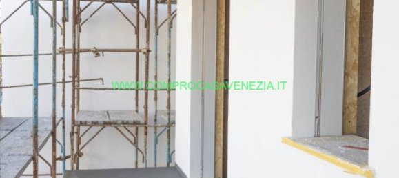 5 rooms Villa in Venice, Italy No. 5141 7