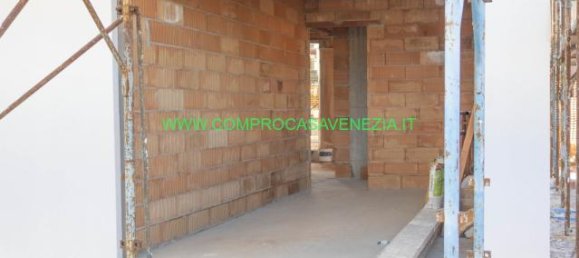 5 rooms Villa in Venice, Italy No. 5141 13