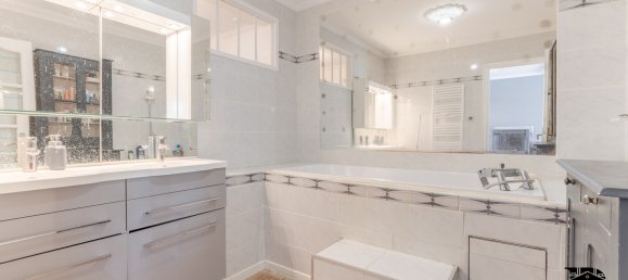 3 bedrooms Duplex in Bordeaux, France No. 102487 3