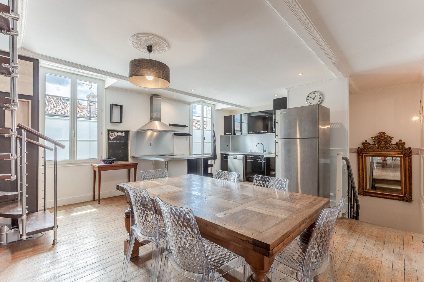 3 bedrooms Duplex in Bordeaux, France No. 102487