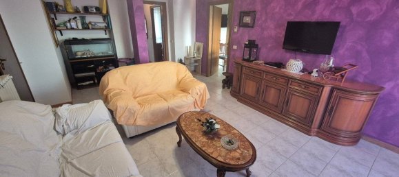 2 bedrooms Apartment in Trecate, Italy No. 140977 7