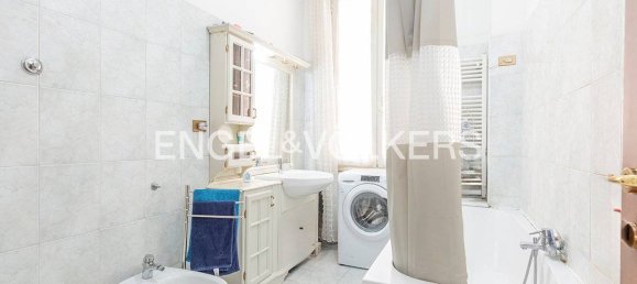 2 bedrooms House in Rome, Italy No. 62982 15