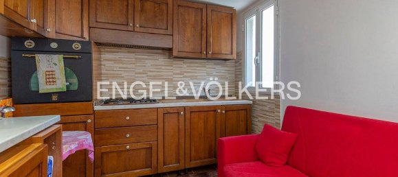 2 bedrooms House in Rome, Italy No. 62982 21