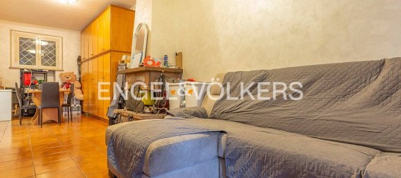 2 bedrooms House in Rome, Italy No. 62982 3