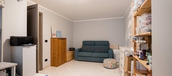 5-Zimmer Wohnung in Palermo, Italy, Nr. 40267 3