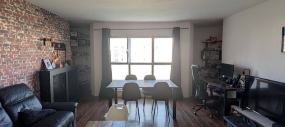 Apartamento de 2 dormitorios en Cergy, France No. 328746 2