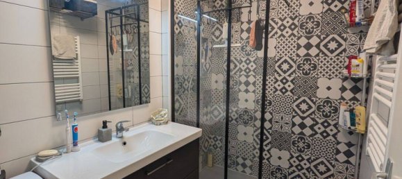 Apartamento de 2 dormitorios en Cergy, France No. 328746 5