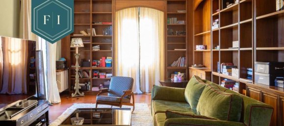 5 rooms Villa in Florence, Italy No. 37581 12