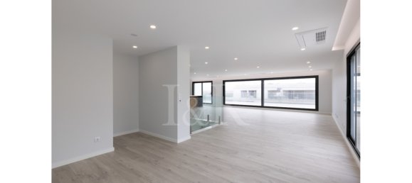 4 bedrooms Penthouse in Alcochete, Portugal No. 130053 11