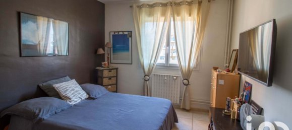 2 chambres Appartement à Hyères, France No. 286357 9