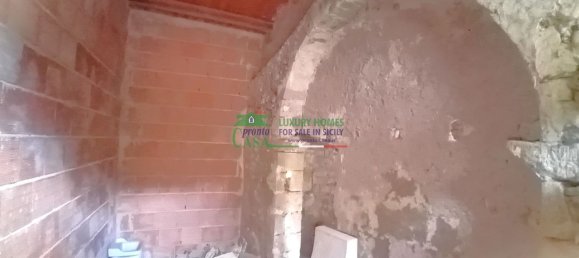 4 rooms House in Modica, Italy No. 62228 16