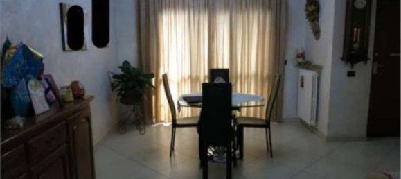 6 rooms House in Limbiate, Italy No. 260039 6